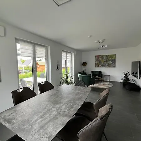 Modernes In *