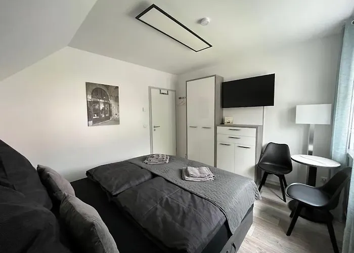 Modernes In Semesterbostad *