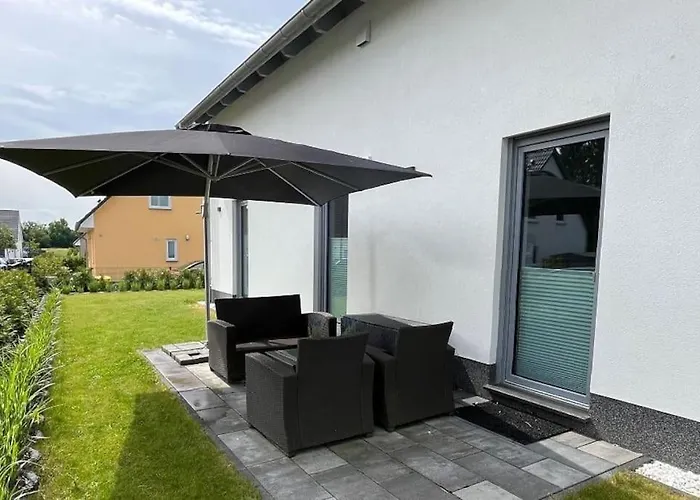 Modernes In Semesterbostad