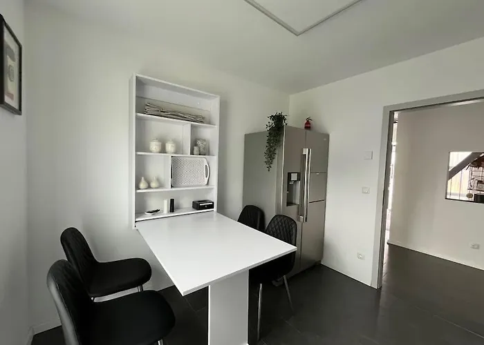 Semesterbostad Modernes In *